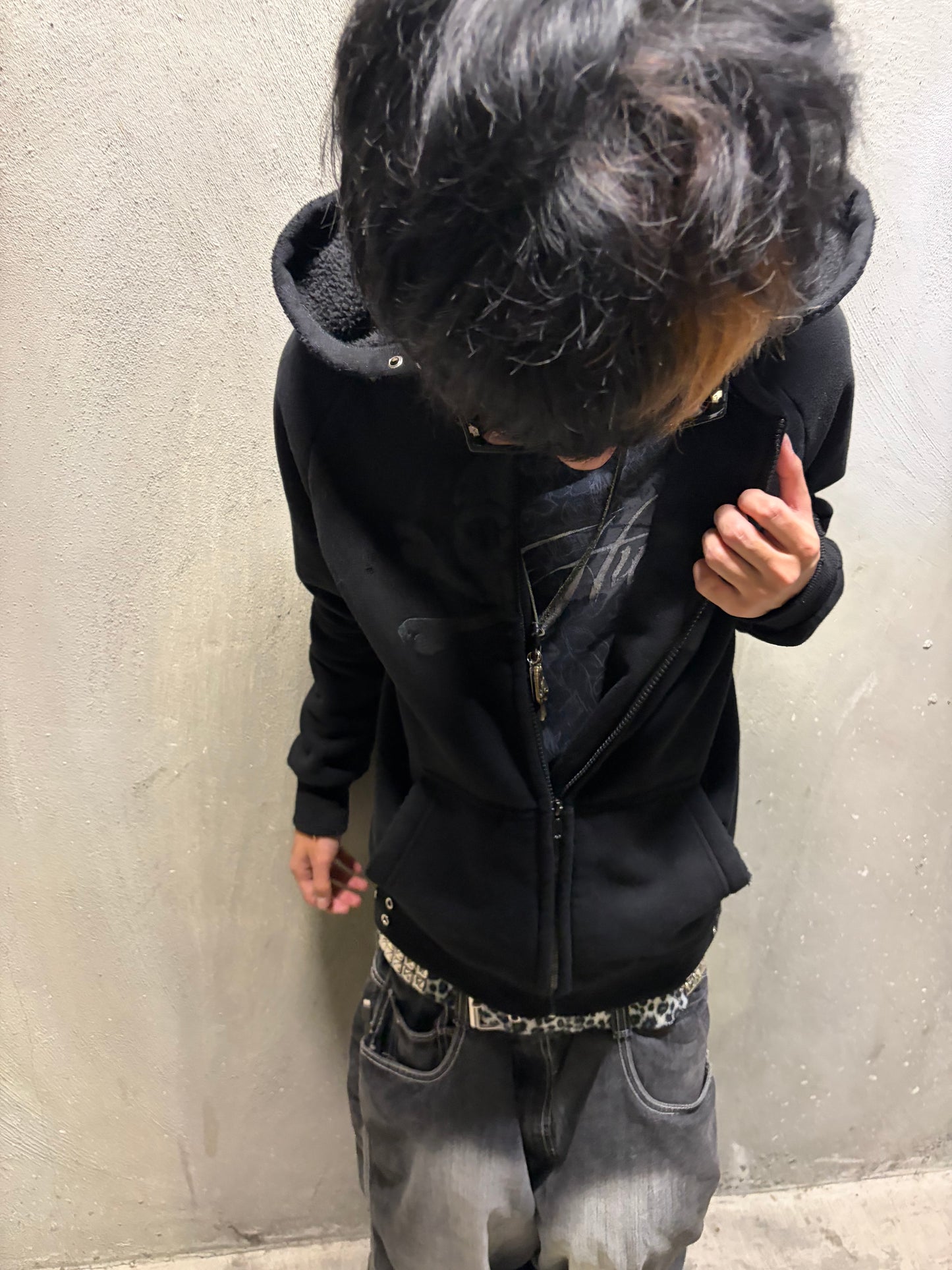 "skully" zip up